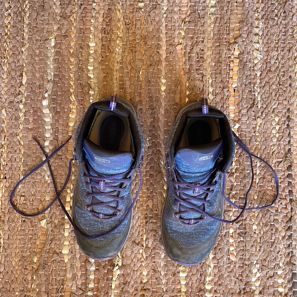 Hiking shoes KEEN
